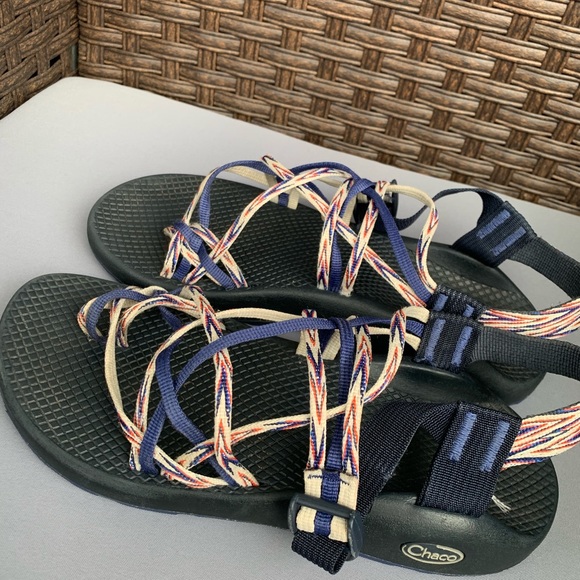 Chaco Shoes - Chacos size 9